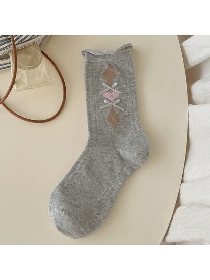 Light gray argyle crew sock with gray ribbon bows