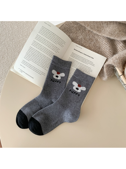 Gray puppy motif crew socks with black contrast toes