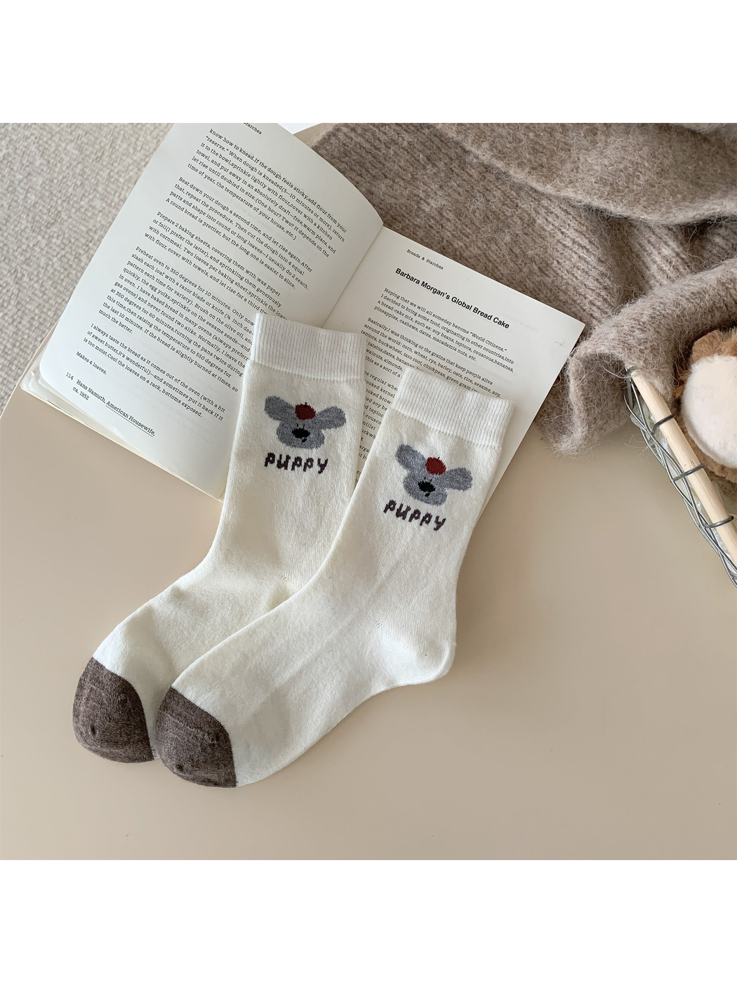 Ivory puppy motif crew socks with brown contrast toes