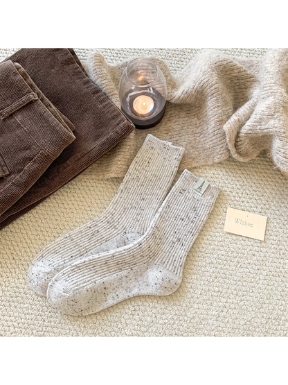 Ivory ribbed crew socks with dark speckles, pair view