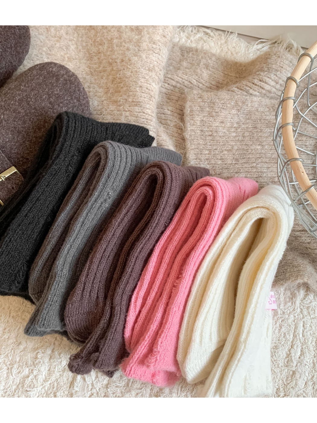 Folded ribbed socks in black, gray, brown, pink and cream