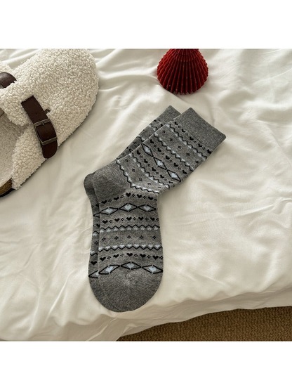 Gray crew socks with heart and geometric motifs