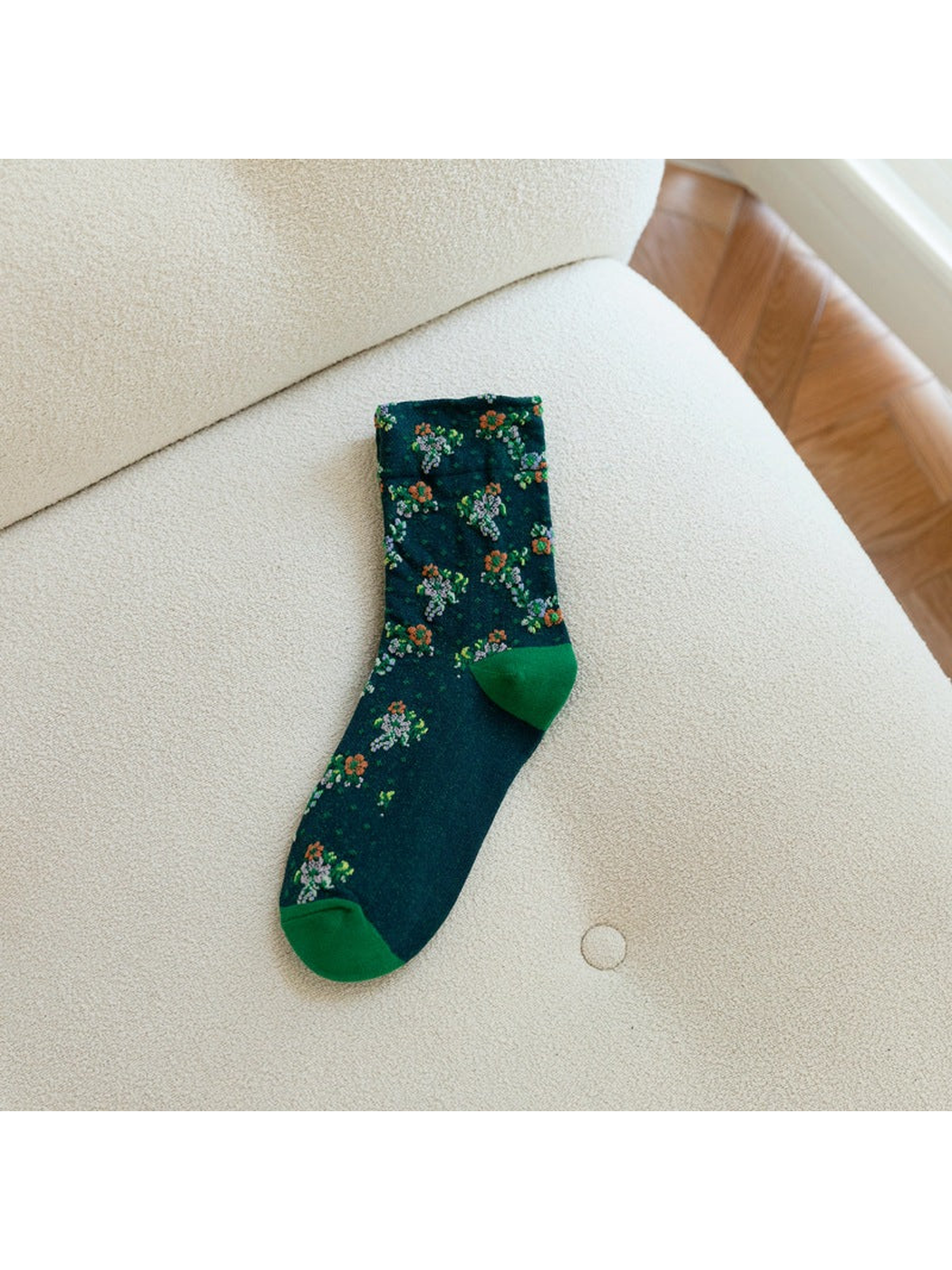 Dark green floral crew sock with green toe and heel