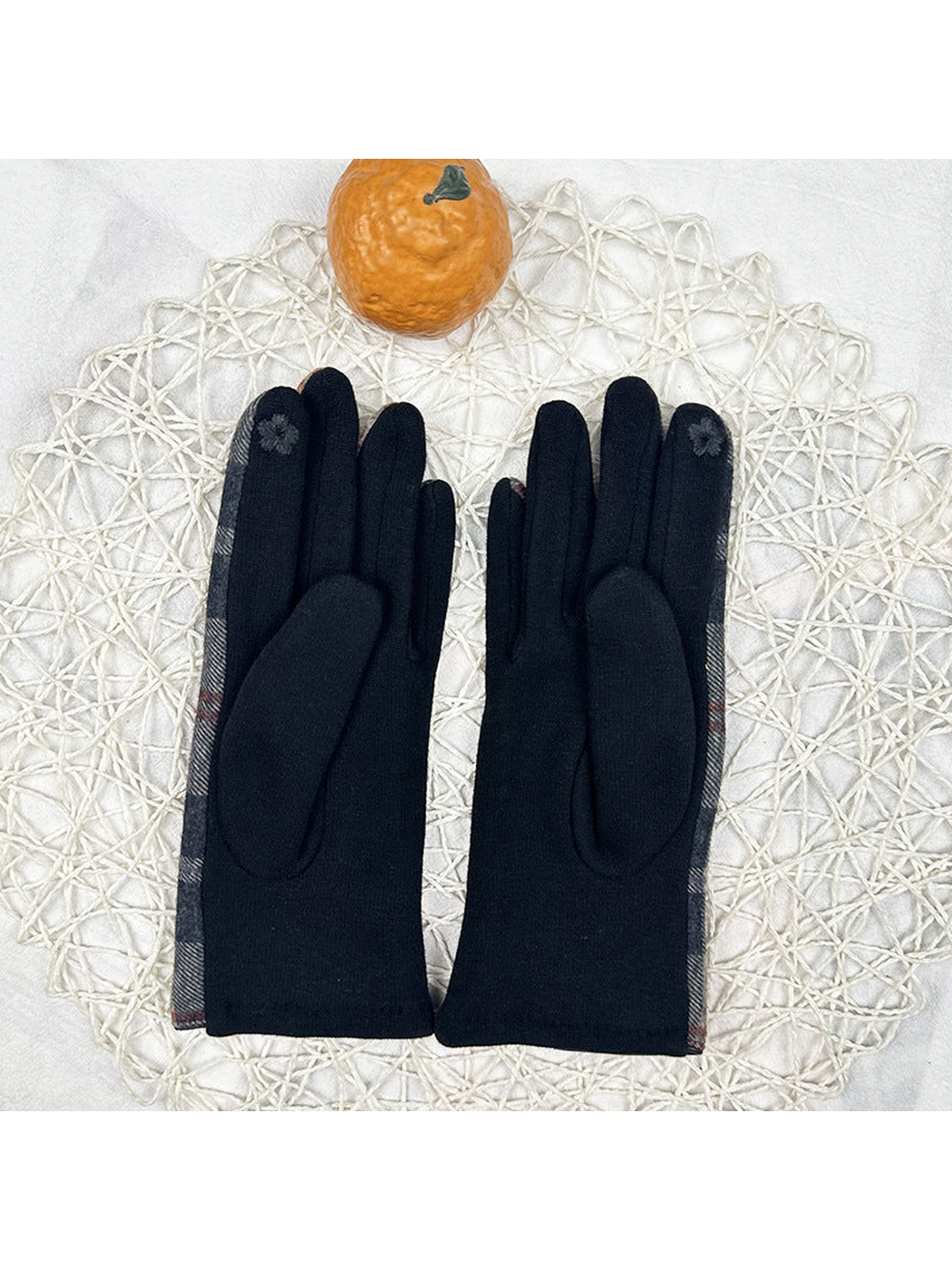 Plaid gloves with dark palms and circular fingertip patches
