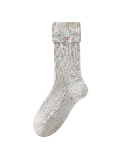 Ivory speckled ribbed crew sock with pink embroidered bow
