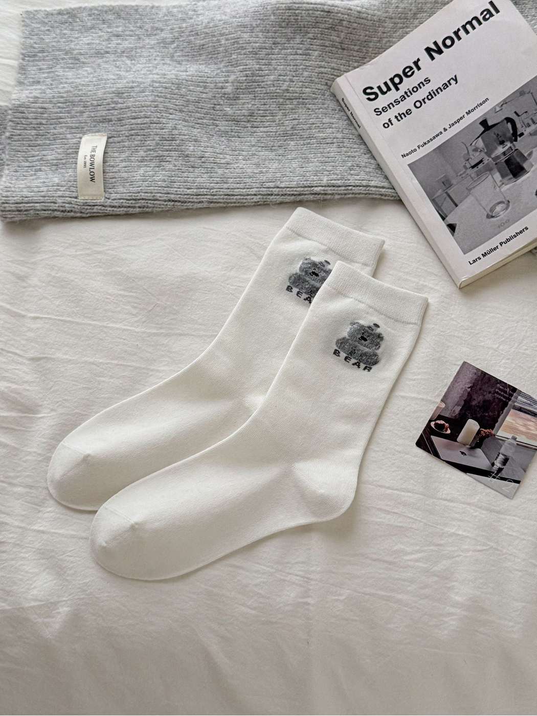 Bear style ivory crew socks with teddy bear motif