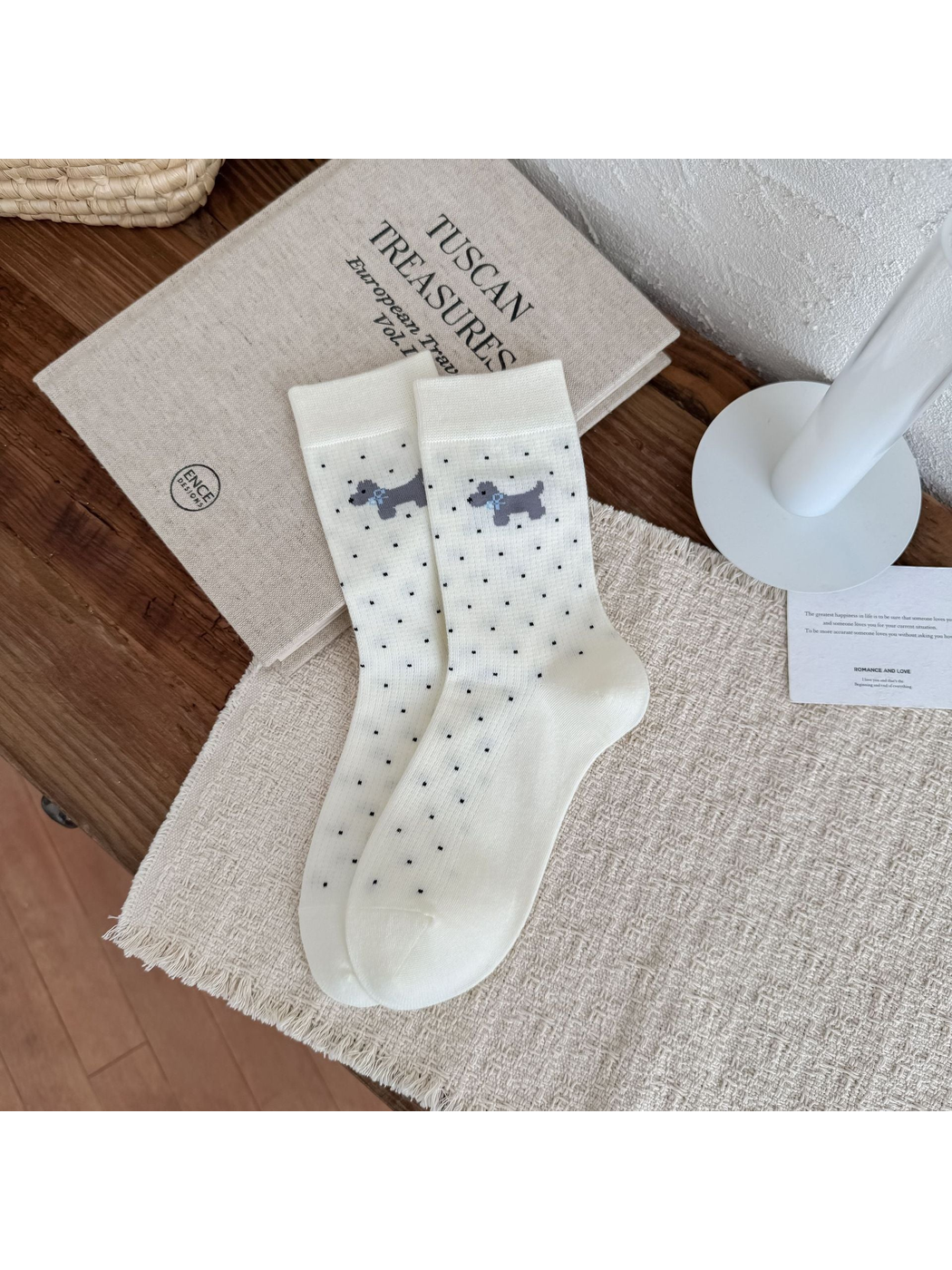 Ivory Dotted crew socks with gray dog motifs