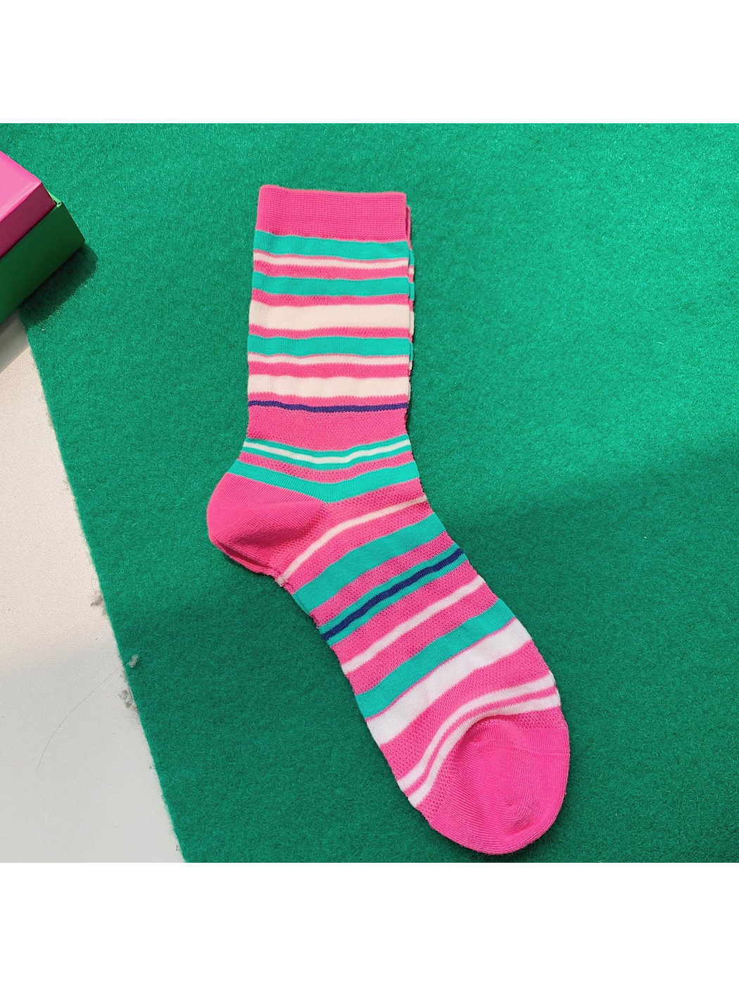 Stripes crew socks in pink, teal, white and navy
