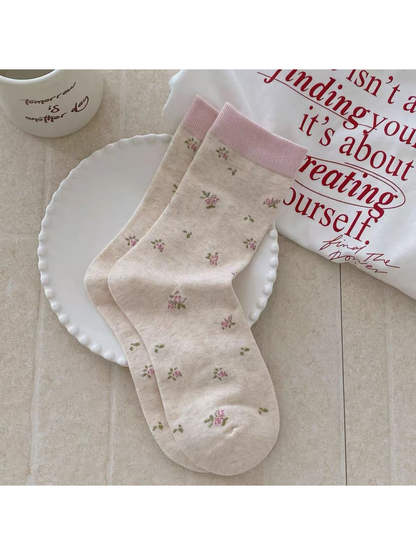 Cream Floral socks with pink flowers and light pink cuffs