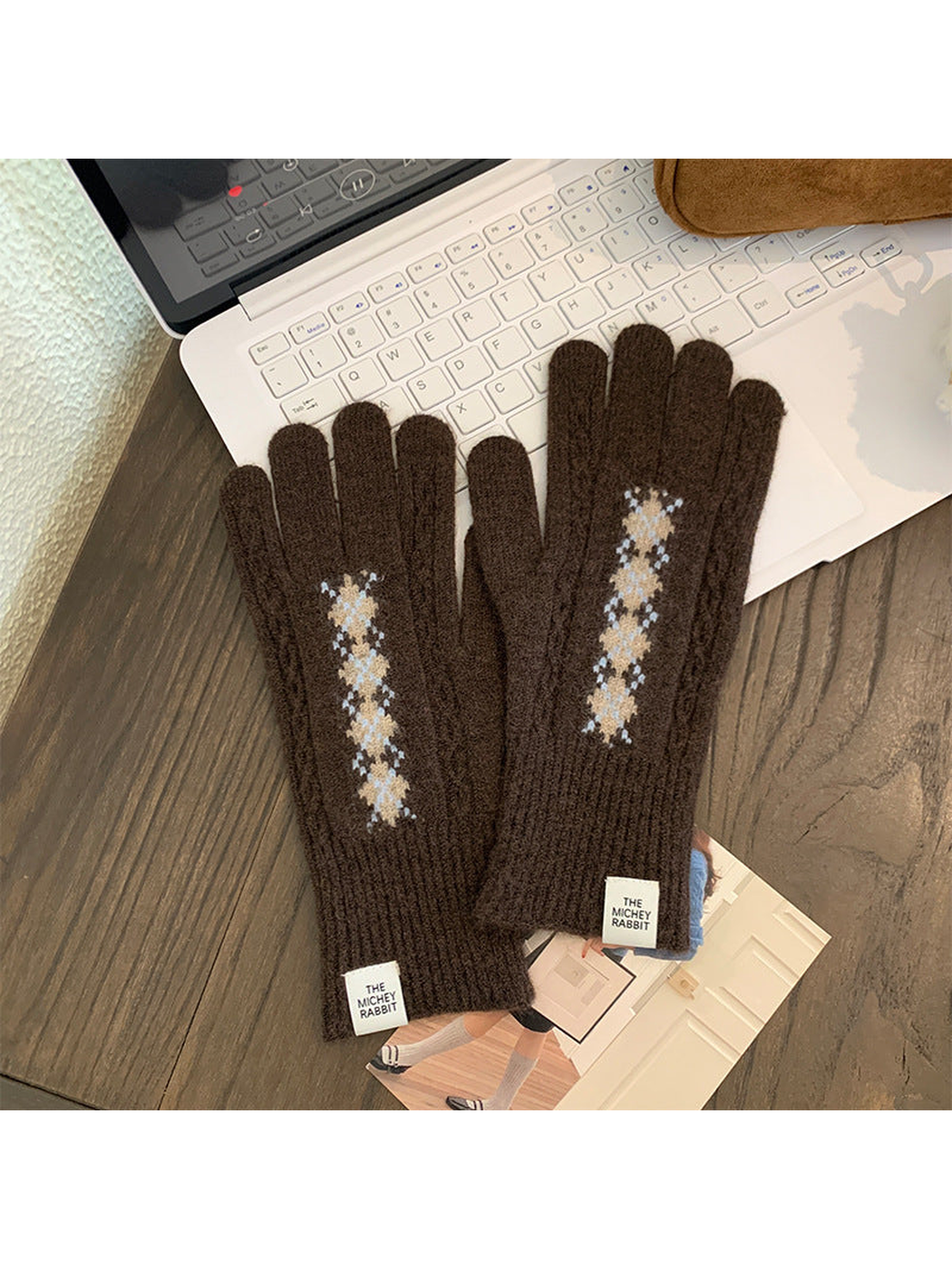 Brown cable-textured gloves with an ivory and pale blue diamond motif