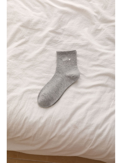 Gray ankle sock with ribbed cuff and heart lettering