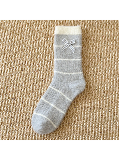 Light Gray striped crew sock with gingham bow and contrasting white cuff