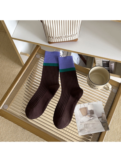 Coffee ribbed crew socks with a contrasting cuff stripe