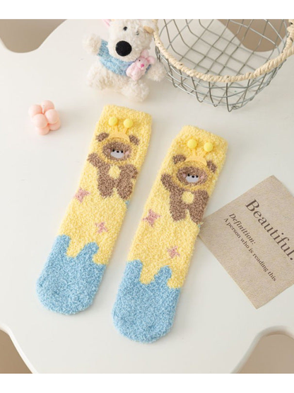 Crowned Character fuzzy socks with yellow and blue color blocking