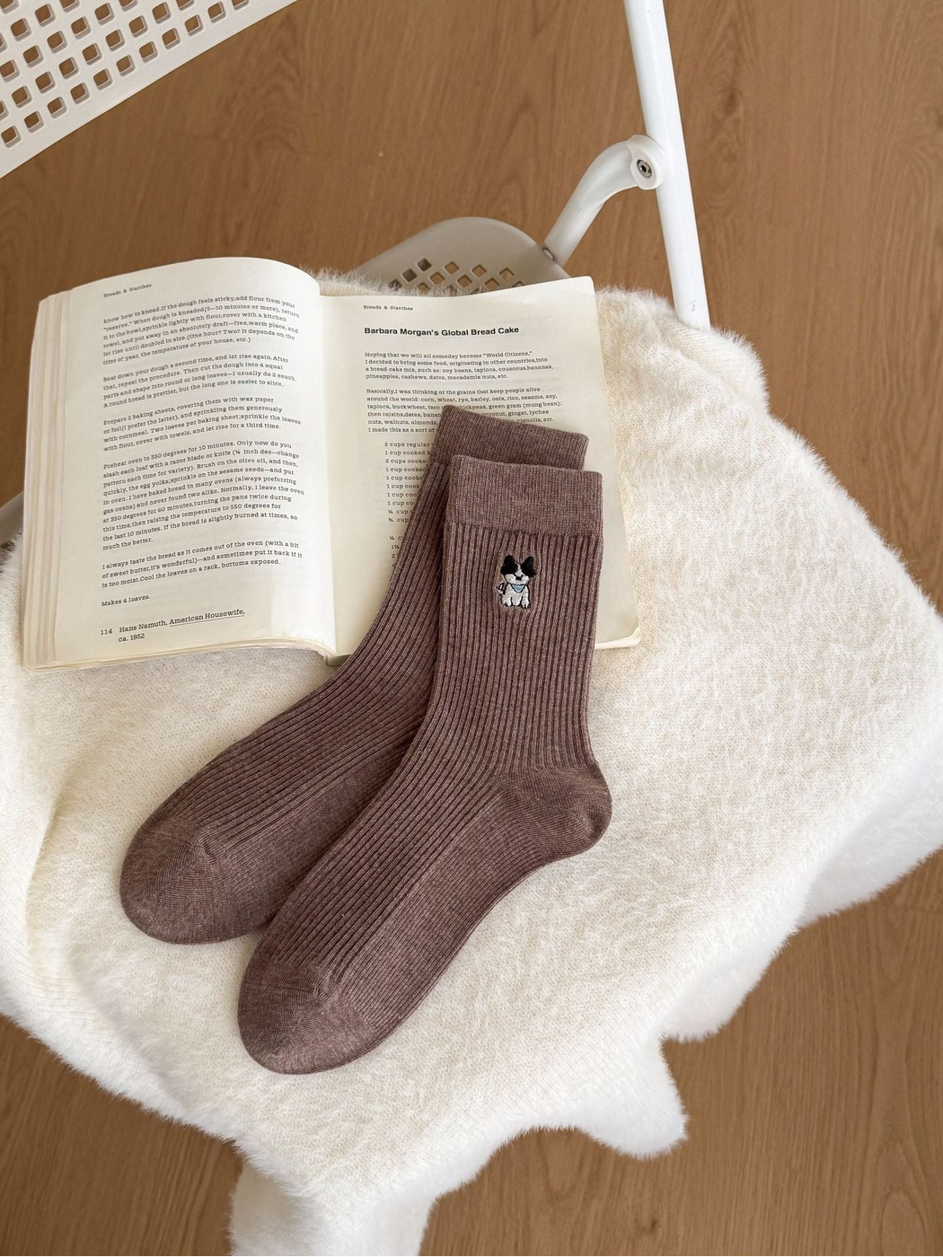 Light Coffee ribbed crew socks with a small embroidered dog motif