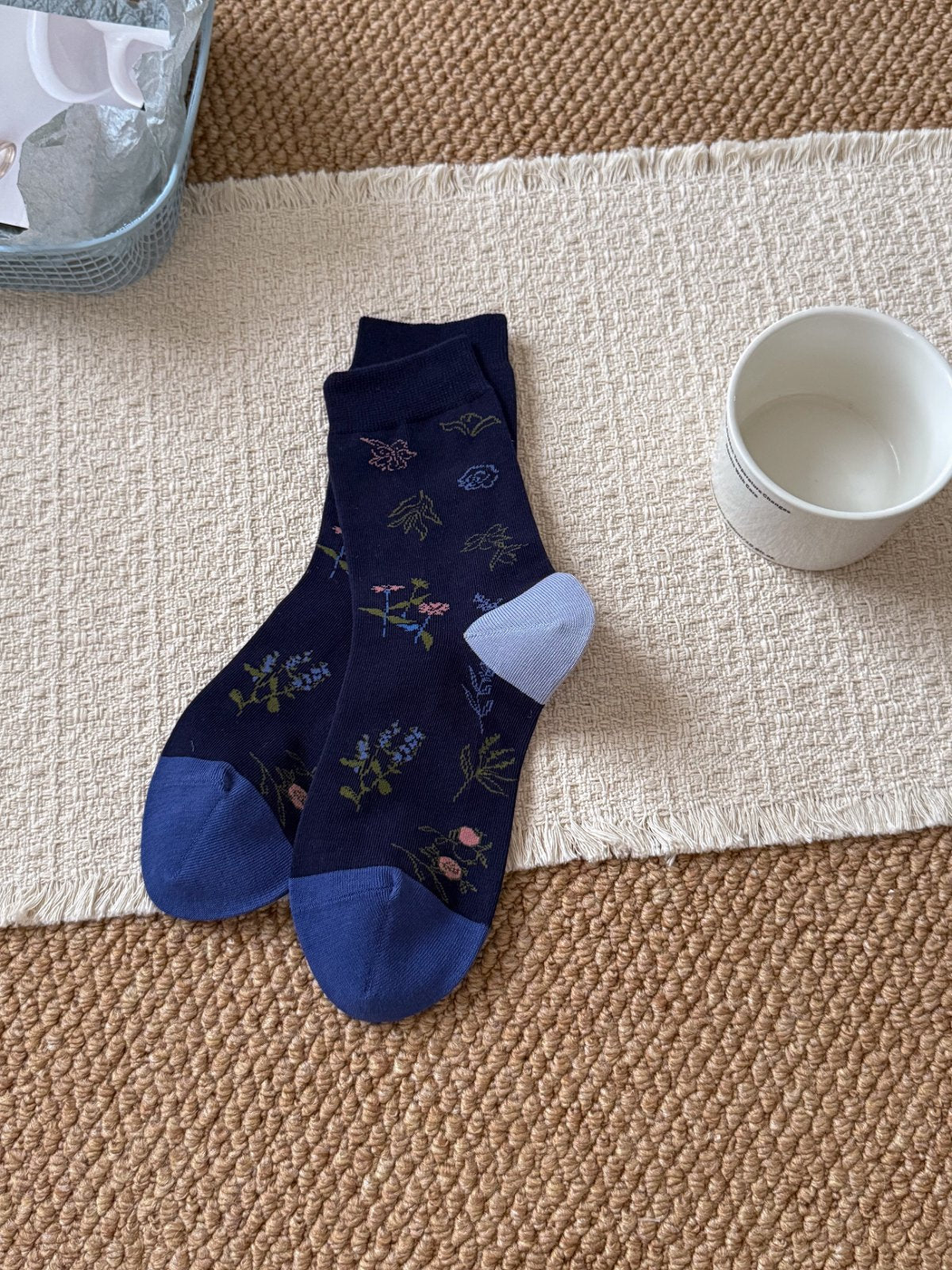 Small Floral navy crew socks with blue toe and heel accents