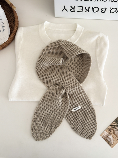 Khaki textured pull-through scarf with rounded ends