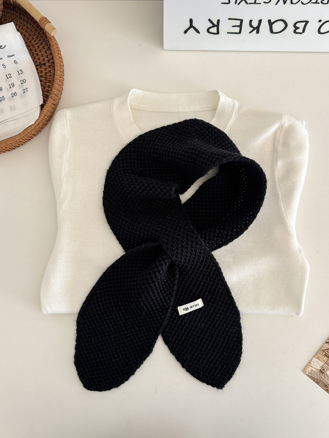 Black textured pull-through scarf with rounded ends