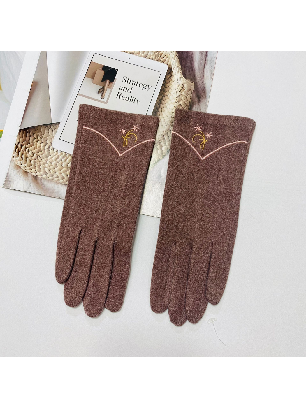 Light Coffee gloves with floral embroidery and a contrasting V-shaped cuff line