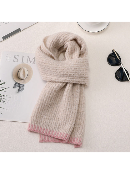 Beige ribbed scarf with pink barred end border