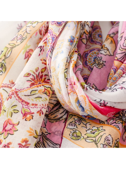 Close-up of the scarf folds with floral, medallion and border patterns