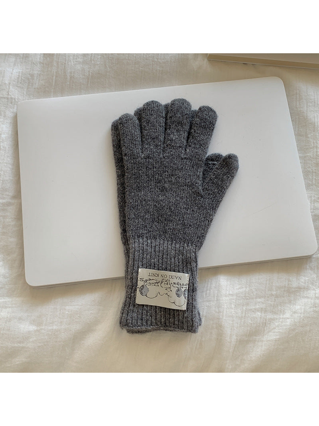 Gray gloves, front view