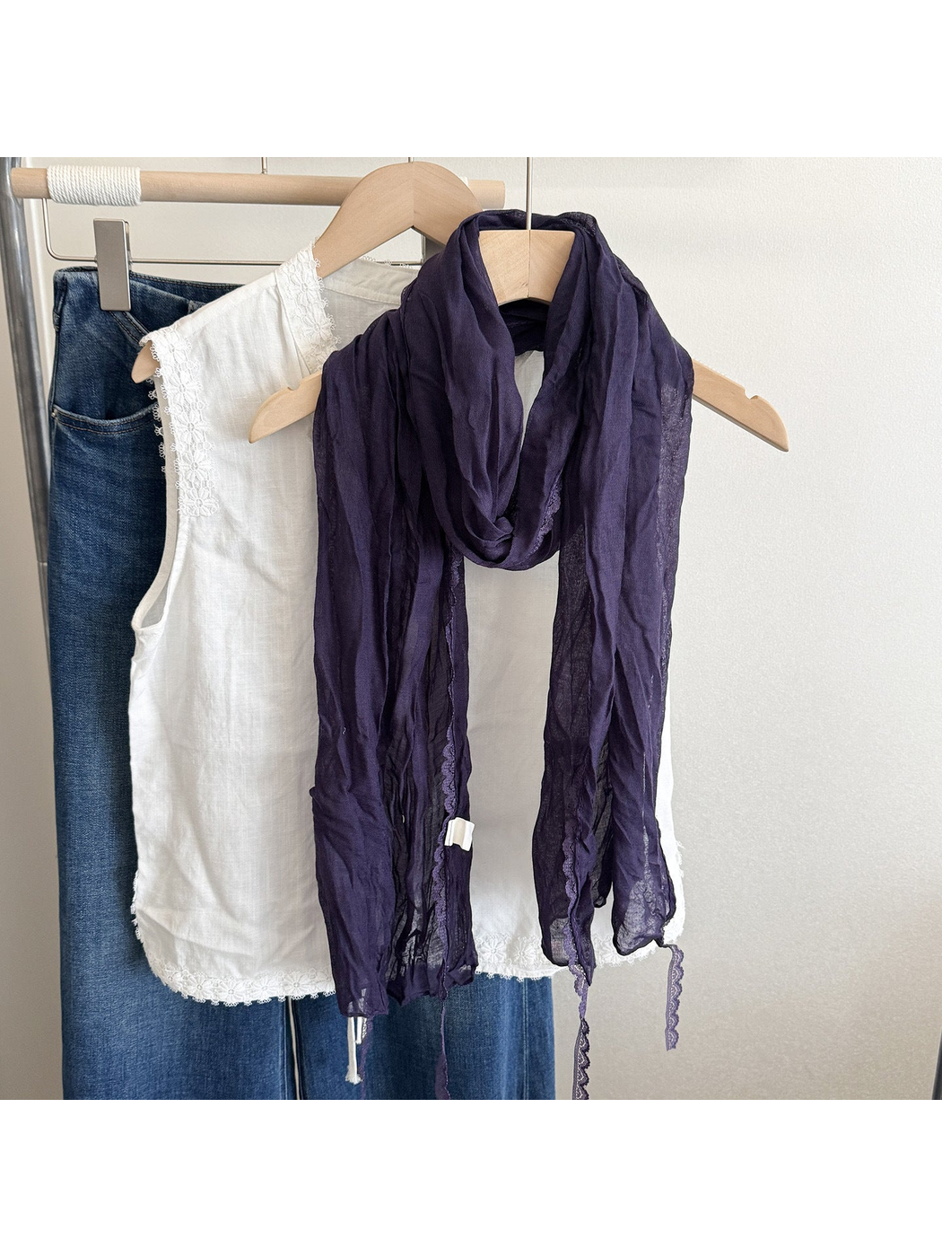 Purple crinkled scarf with lace edging, front view
