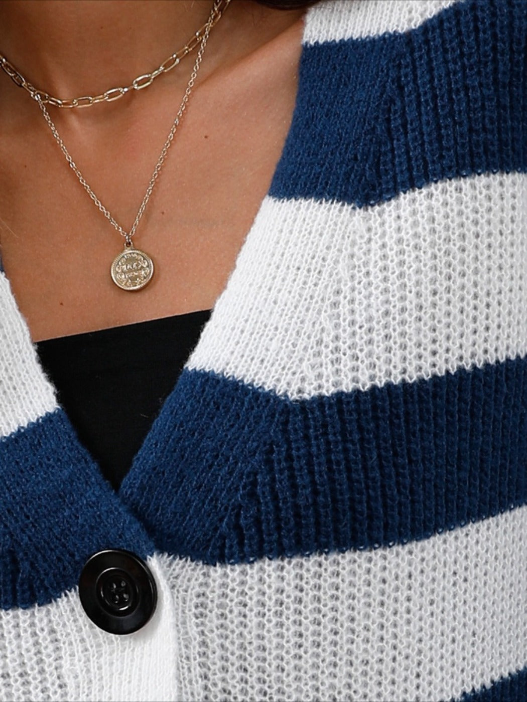 Crosa Color-blocked Striped Knitted Cardigan with Buttons accessory detail view