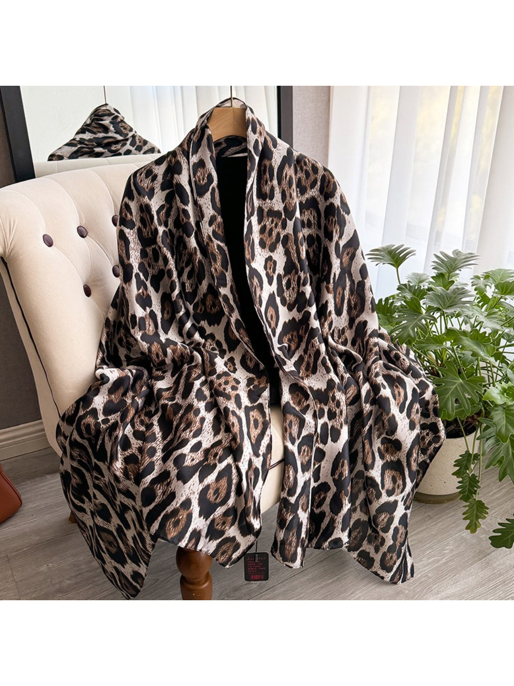 Scarvii - Leopard Print Lightweight Scarf