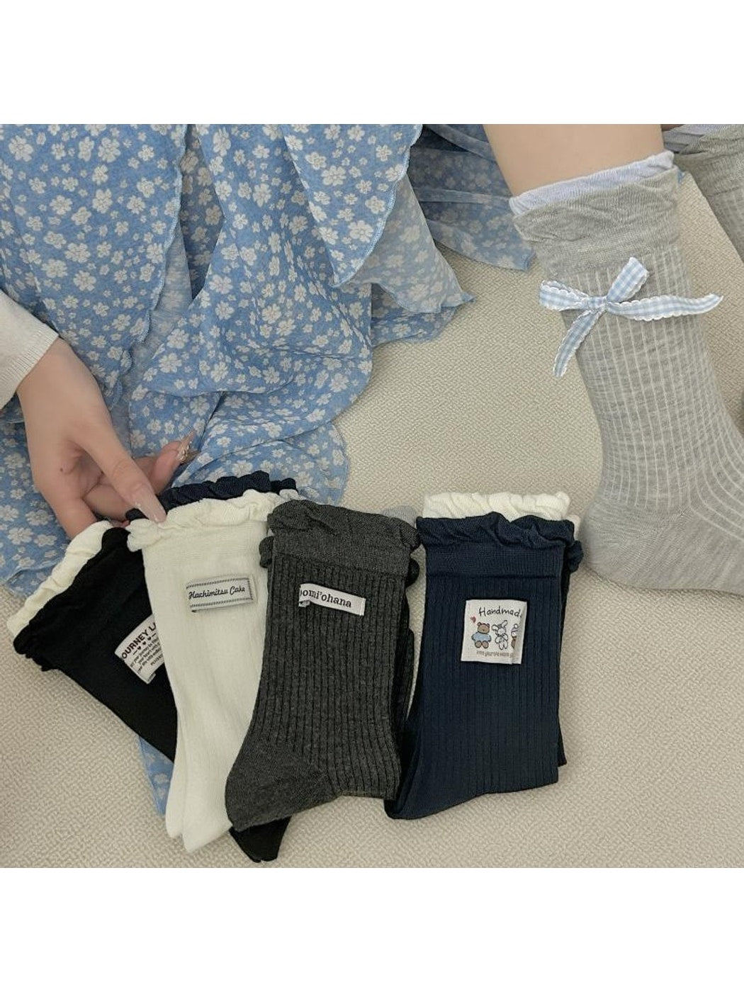 Rufia - Two-tone Ruffle Cuff Crew Socks