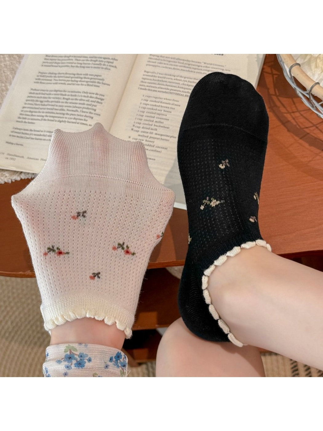 Rufia - Sweet Floral Low-Cut Women's No-Show Socks