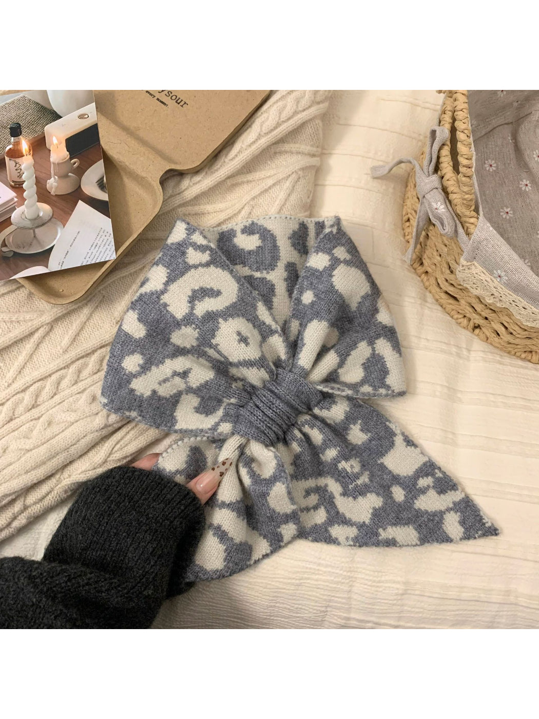 Scarvii - Cozy Bow Knot Knit Scarf