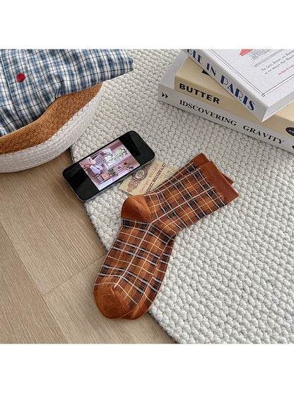 Rufia - Mid-Calf Capsule Socks with Plaid Patterns