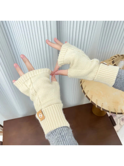 Gloving - Cable Knit Fingerless Gloves