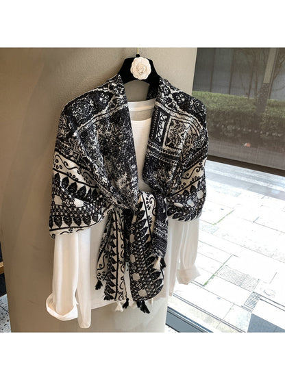 Scarvii - Retro Geometric Print Tassel Trim Shawl