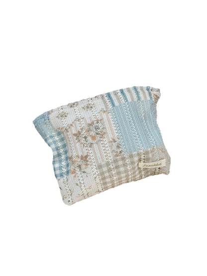 Cosbai – Cosmetic Pouch with Floral Print