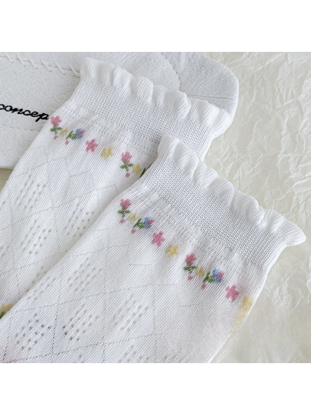 Rufia - Floral Mesh Ruffle Crew Socks product image 6