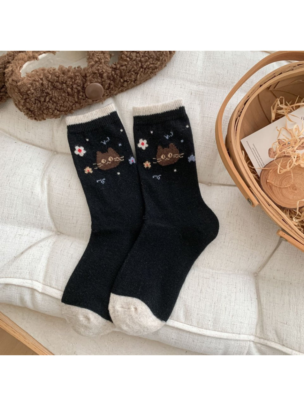 Rufia - Cat and Floral Knit Crew Socks