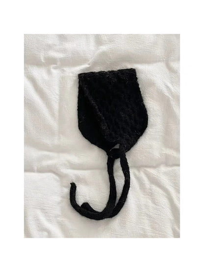 Scarvii – Fuzzy Cozy Bonnet Hat