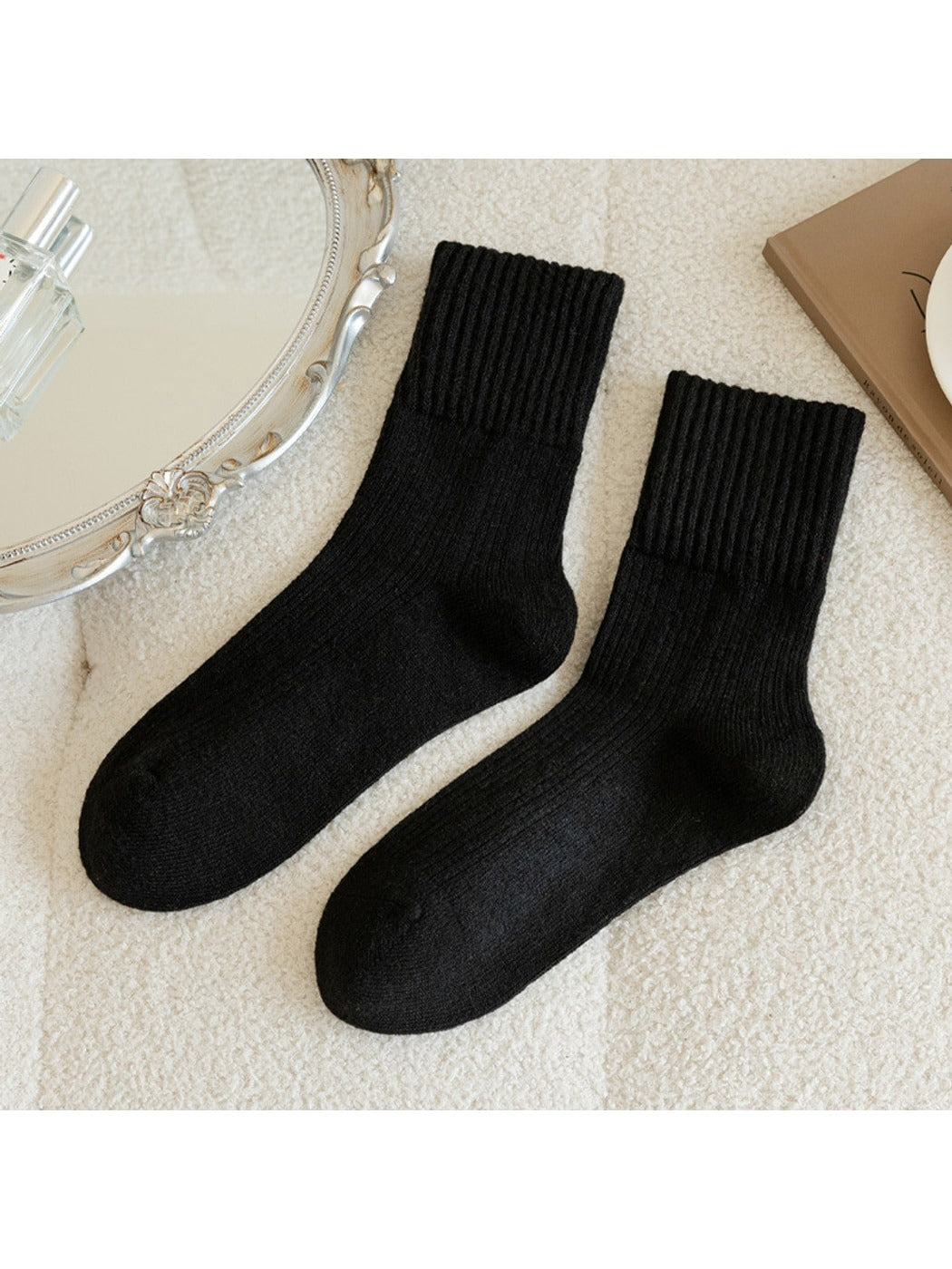 Rufia - Classic Plain Ribbed Casual Crew Socks