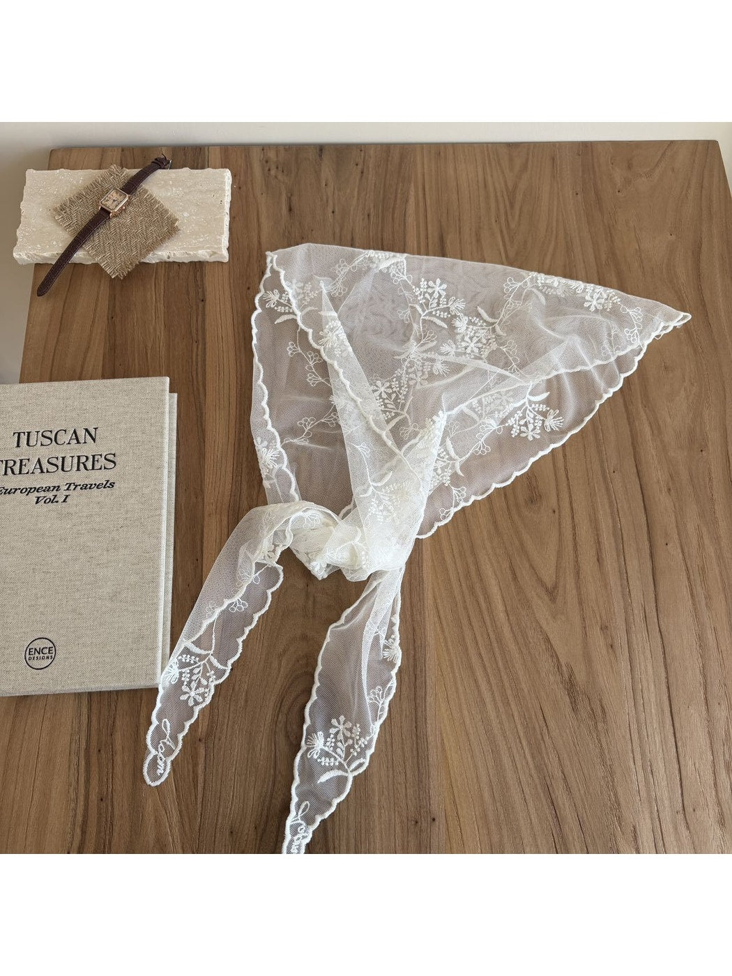 Scarvii - Scalloped Edge Embroidery Style Bandana