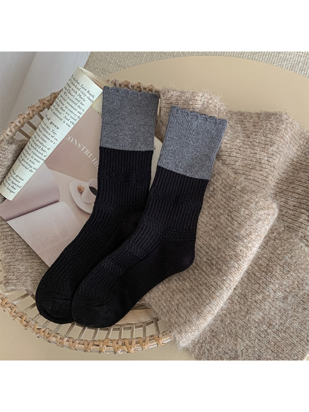 Rufia - Textured Ribbed Crew Socks