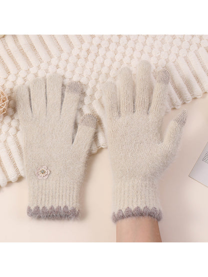 Gloving - Floral Accent Touchscreen Gloves