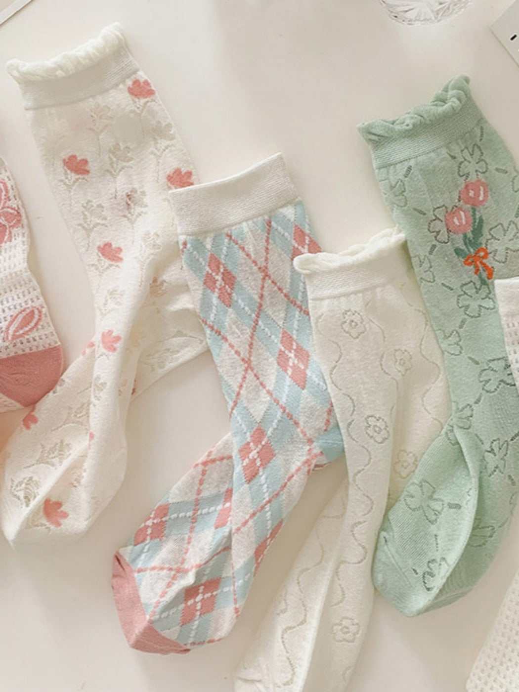 Rufia - Sweet Floral Print Mid-Calf Socks – Fresh & Feminine