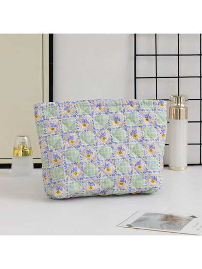 Cosbai - Rustic Style Floral Pattern Quilted Zip Pouch