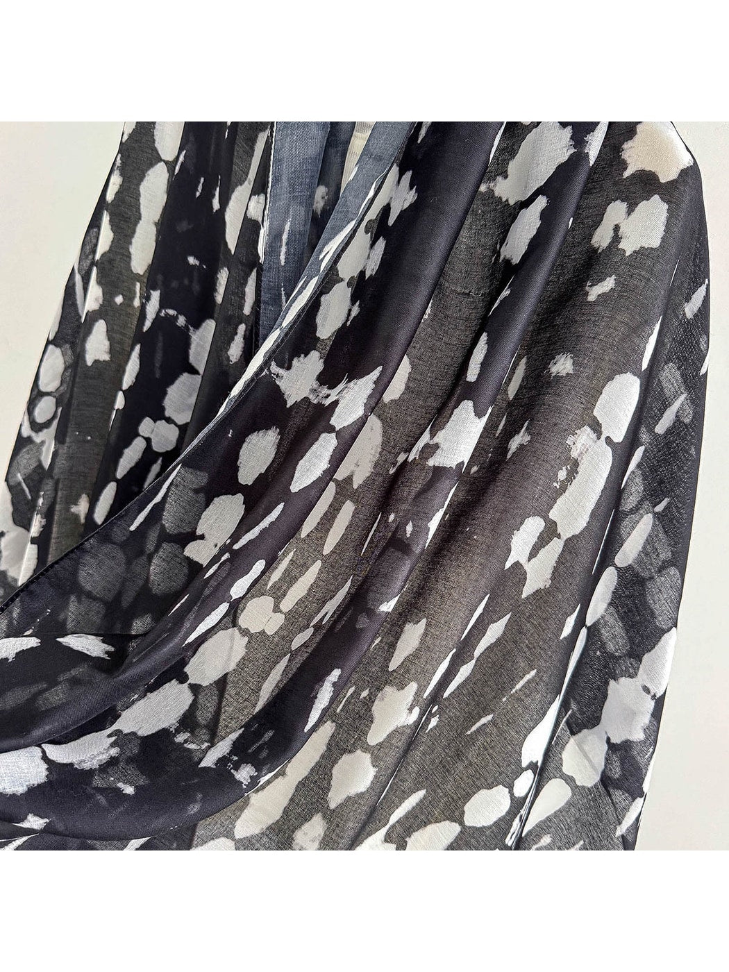 Scarvii - Elegant Marbled Print Summer Wrap Scarf