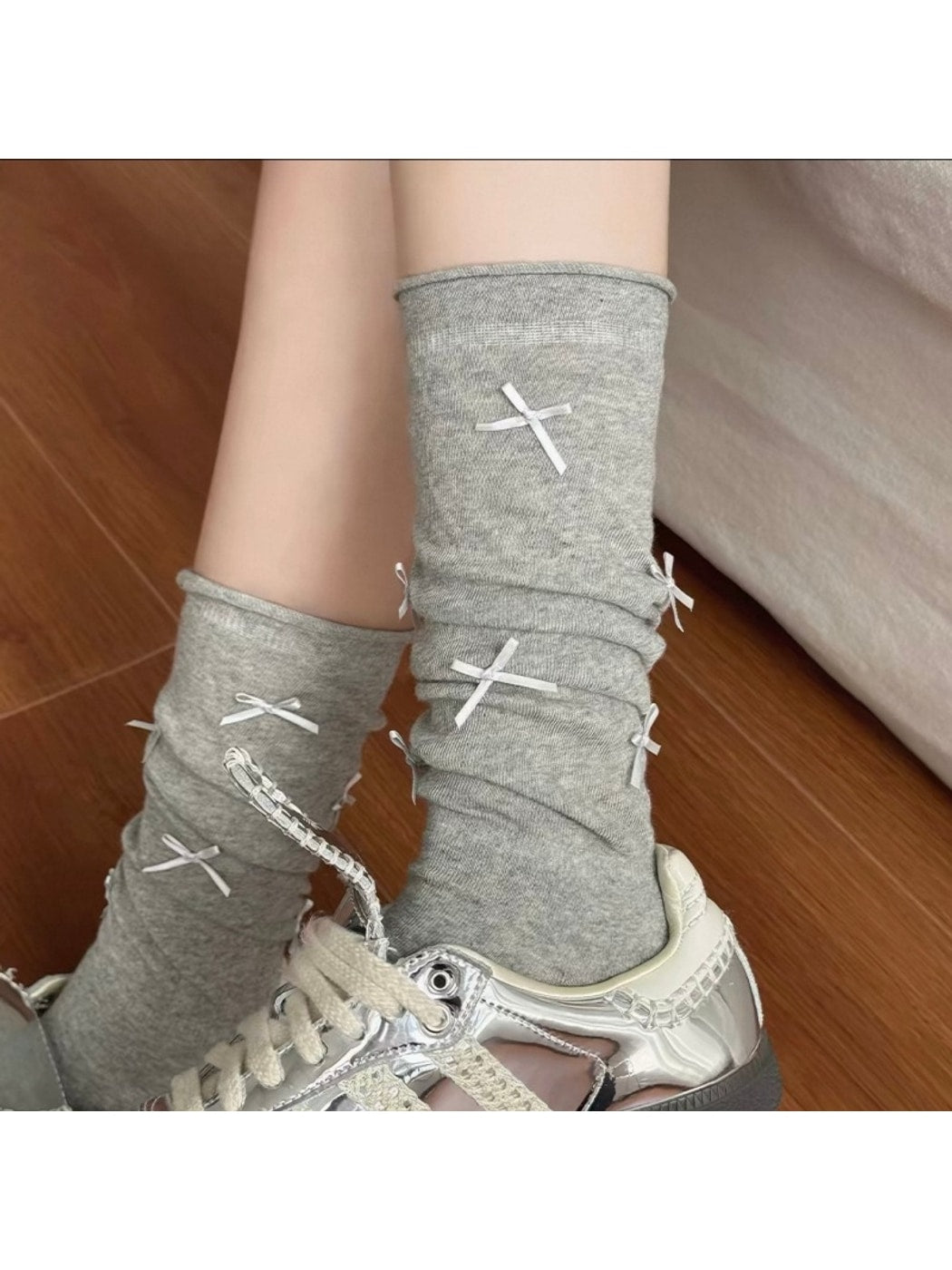 Rufia - Decorative Bow Trim Slouchy Mid Calf Socks