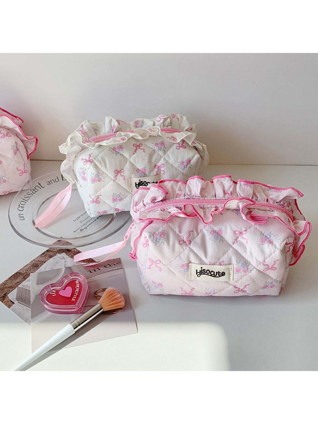 Cosbai - Sweet Bow Print Quilted Makeup Storage Bag