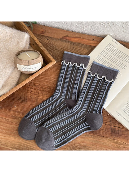 Rufia Striped Socks with Scallop Edge