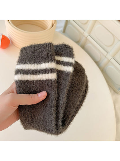 Rufia - Double Stripe Fuzzy Crew Socks